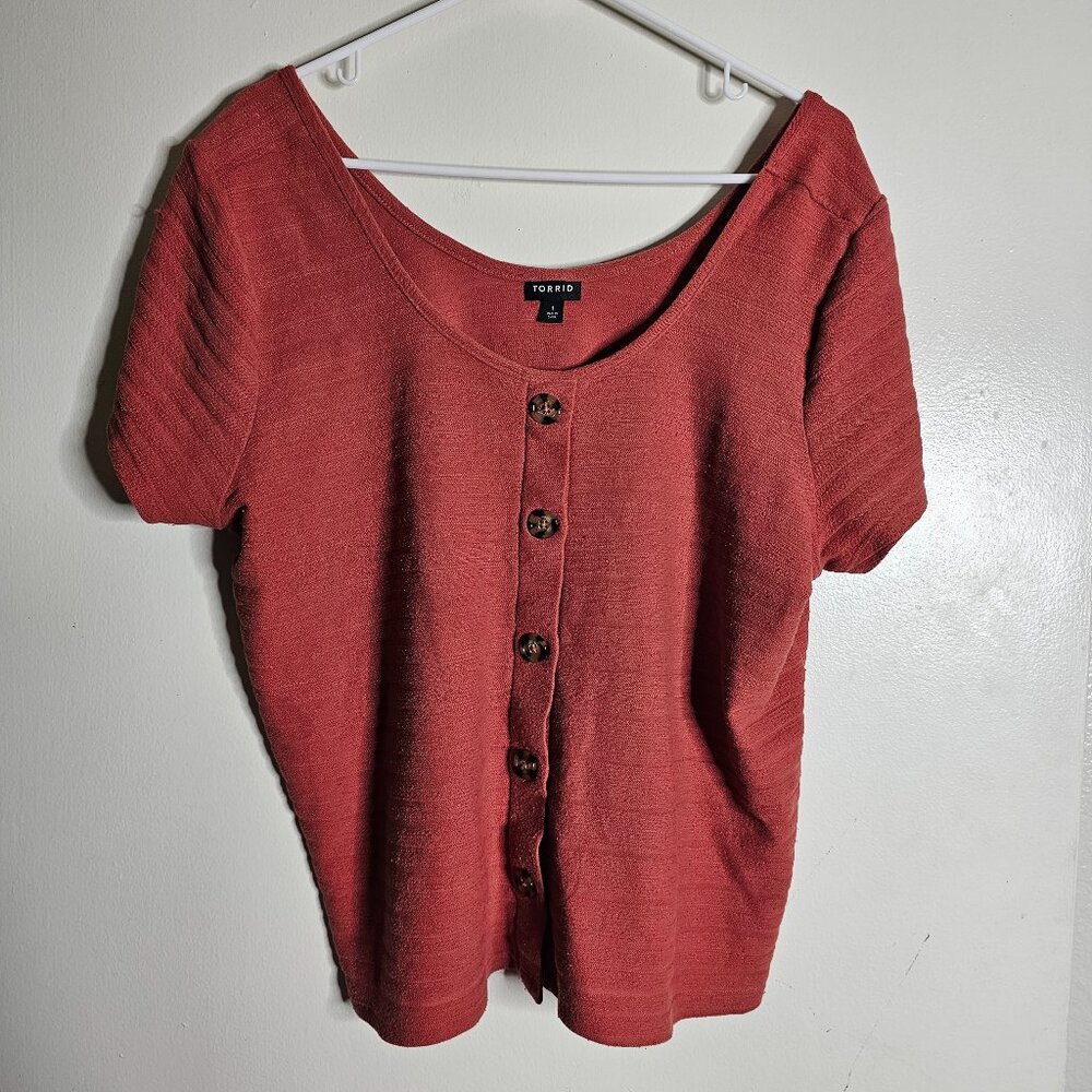 Torrid Rib Button-Front Midi Tee Size 1 - image 3